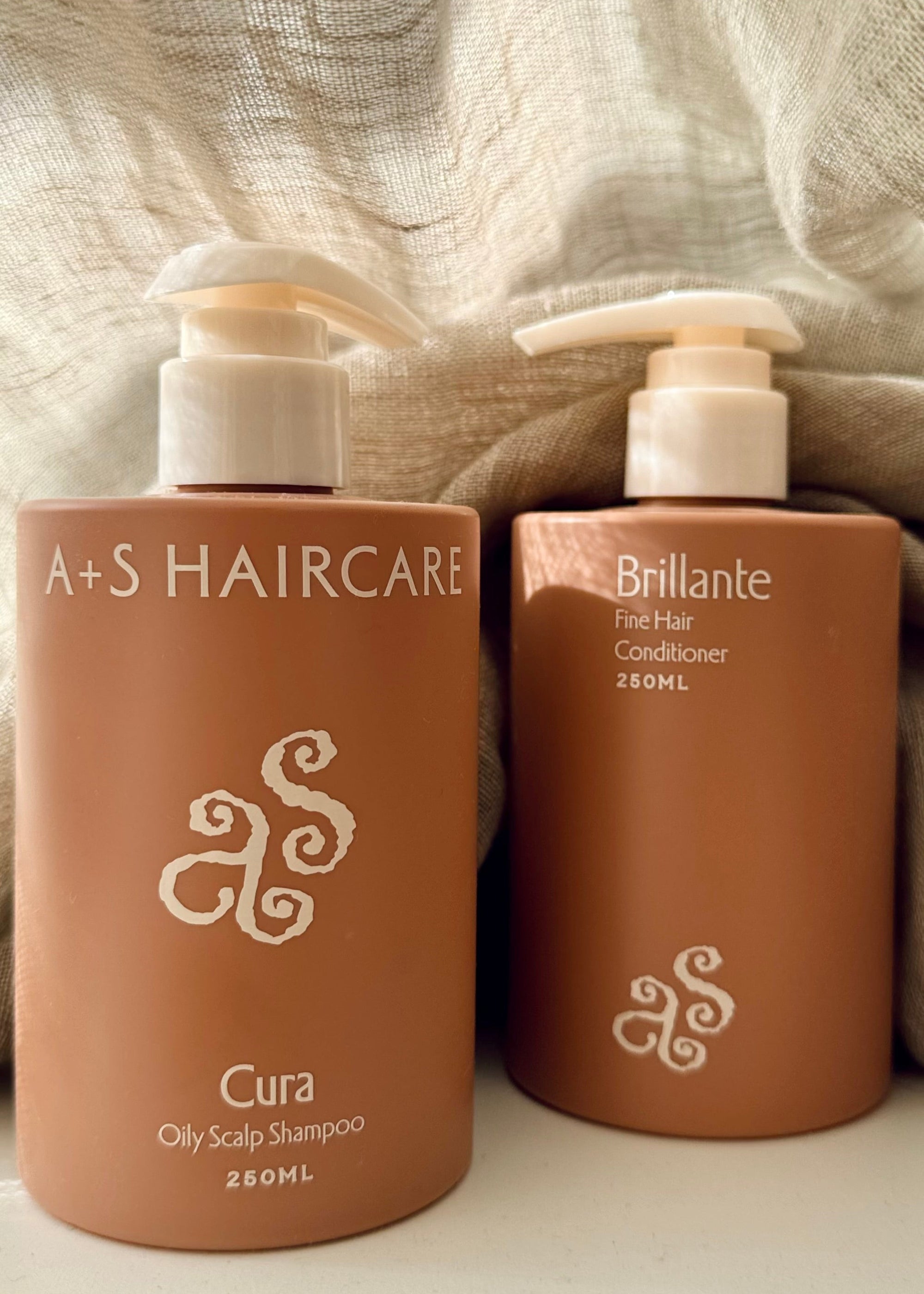 Cura Oily Scalp Shampoo 250mL