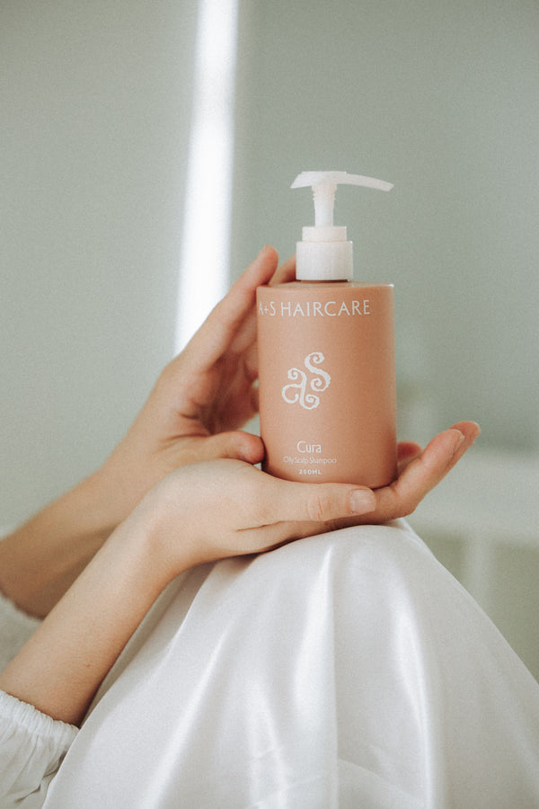 Cura Oily Scalp Shampoo 250mL